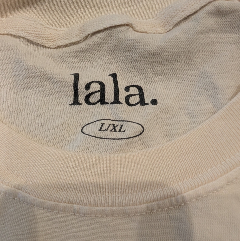 New Never Worn Dressed In LALA Graphic Tee (L/XL) - Picture 2 of 2
